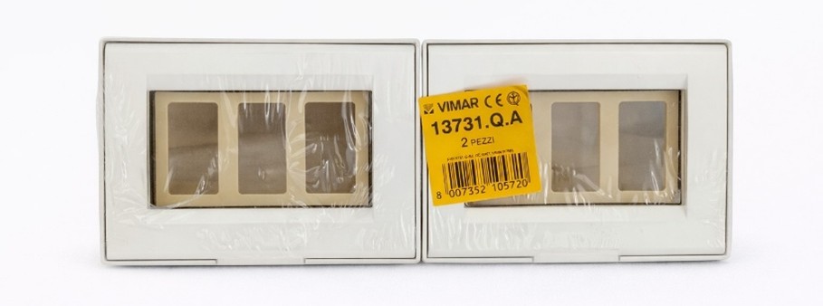 placche-vimar-originali-3-moduli-bianche-cod-13731qa-2-pezzi
